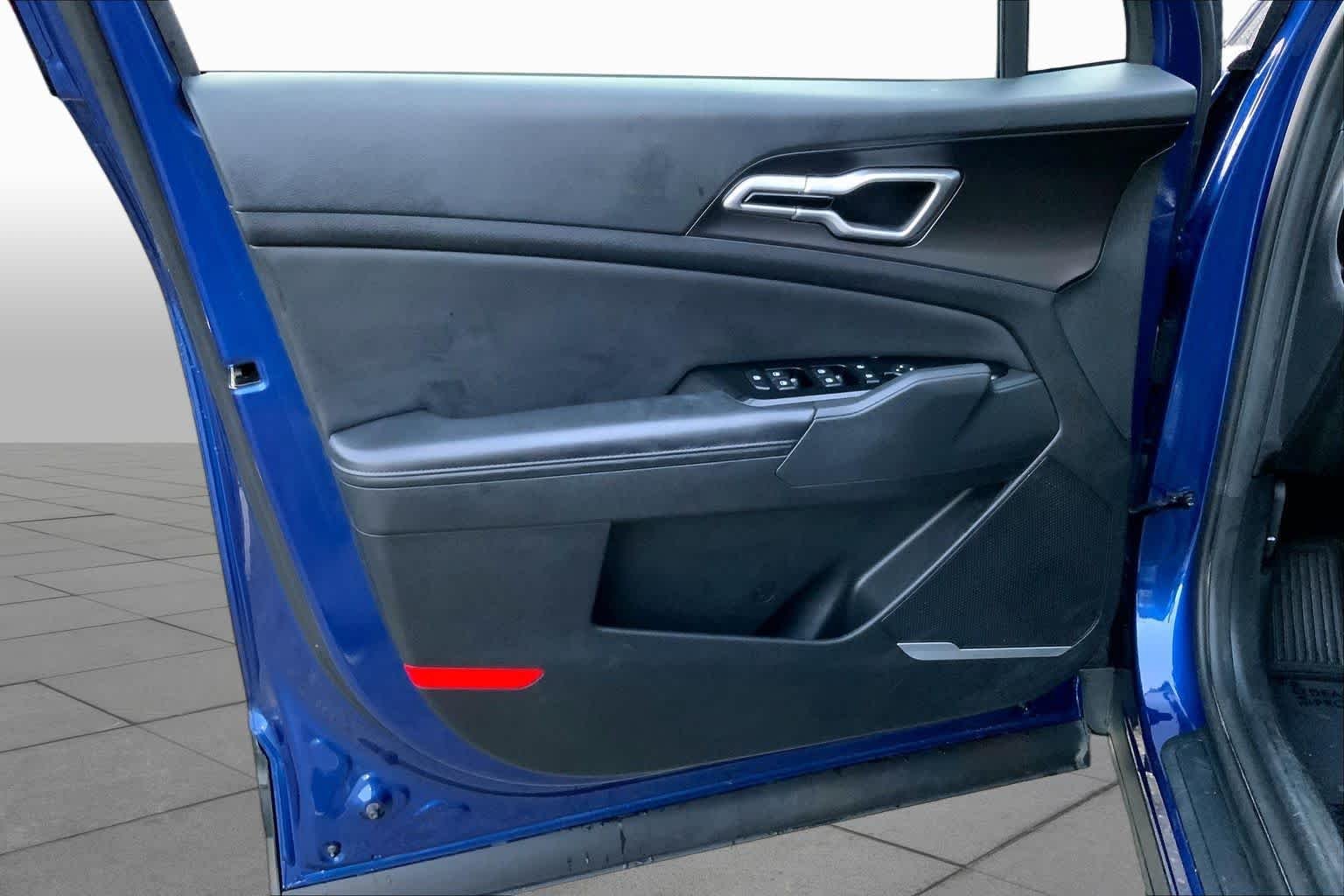 Used 2024 Sapphire Blue Kia EX image 19