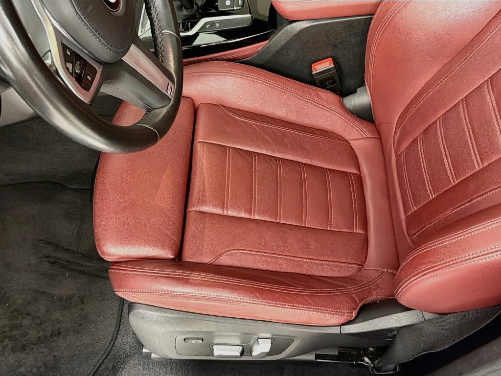 Used 2021 Blue BMW xDrive30i image 19