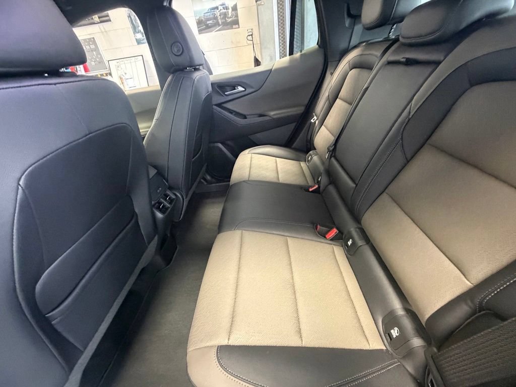 Used 2025 Cacti Green Chevrolet LT image 54