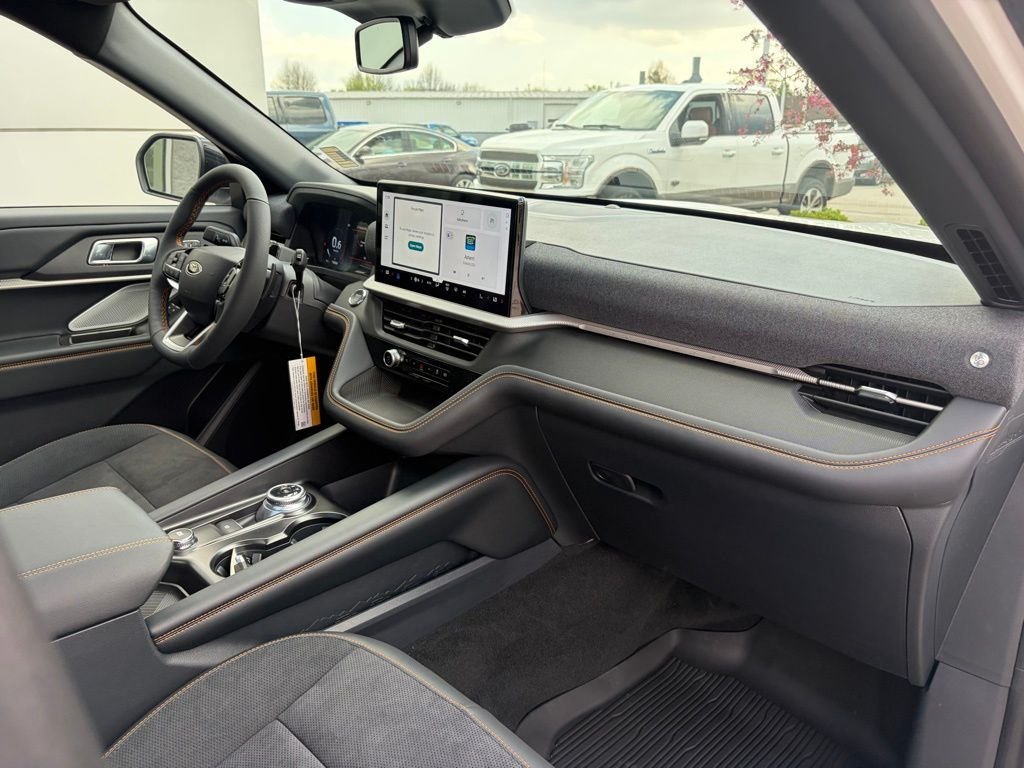 2026 Ford Explorer Tremor - Photo 13