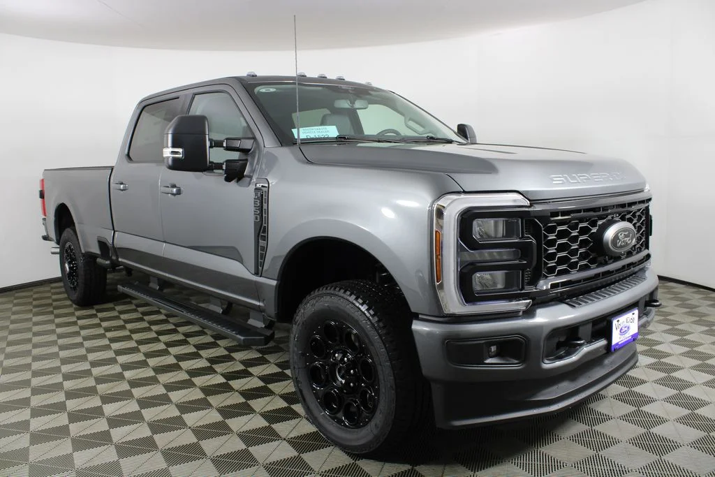 2026 Ford F-350 XLT 4x4 Crew Cab 8' Box SRW's photo