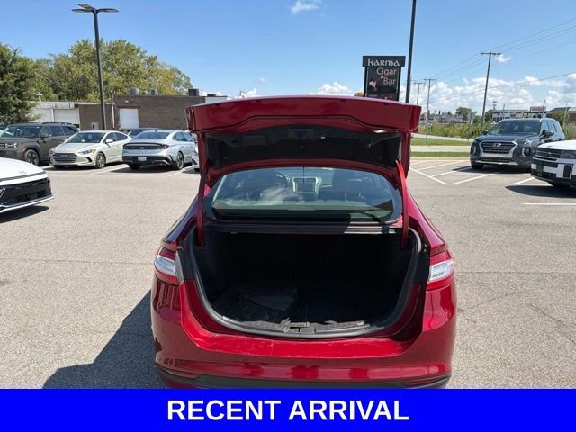 Used 2015 Red Ford SE image 32