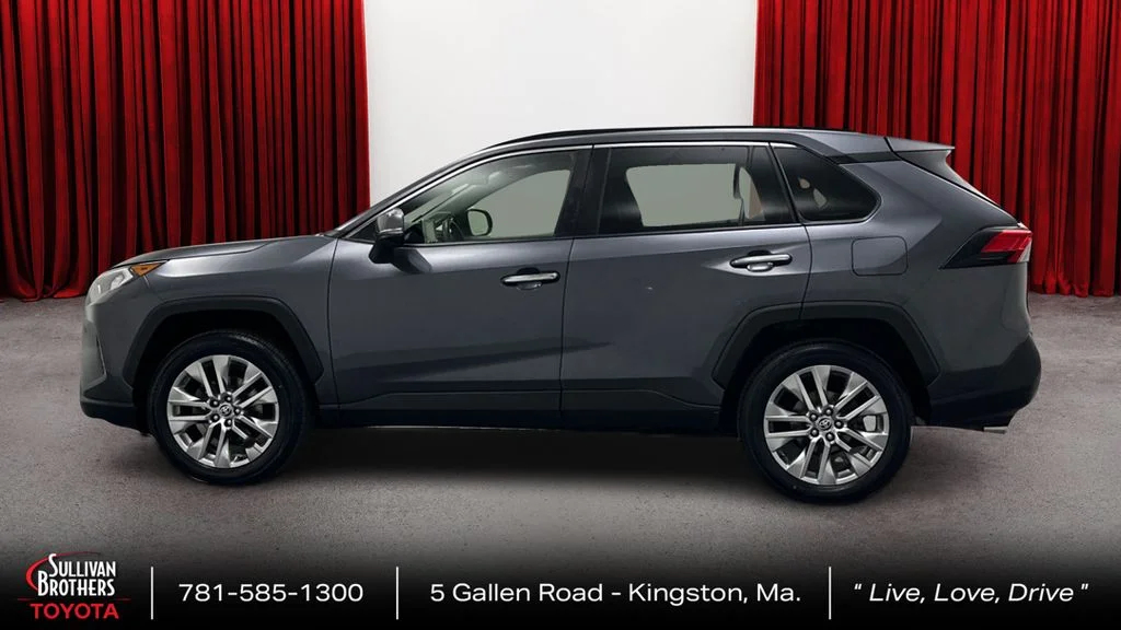 Used 2020 Gray Toyota Limited image 8