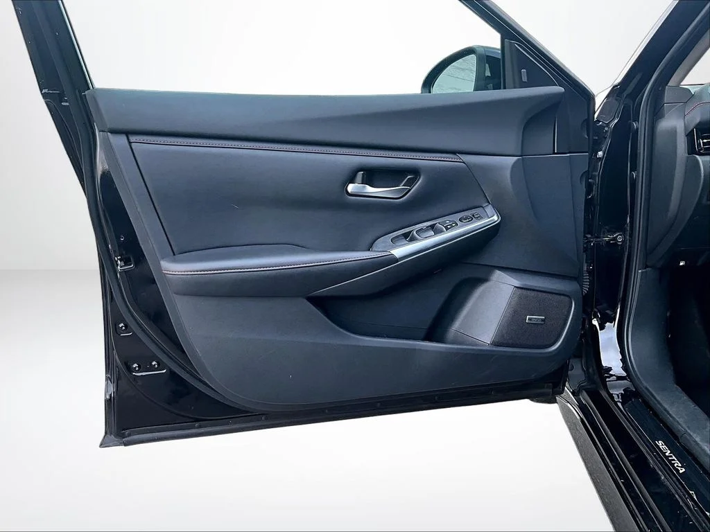 Used 2022 Black Nissan SR image 24