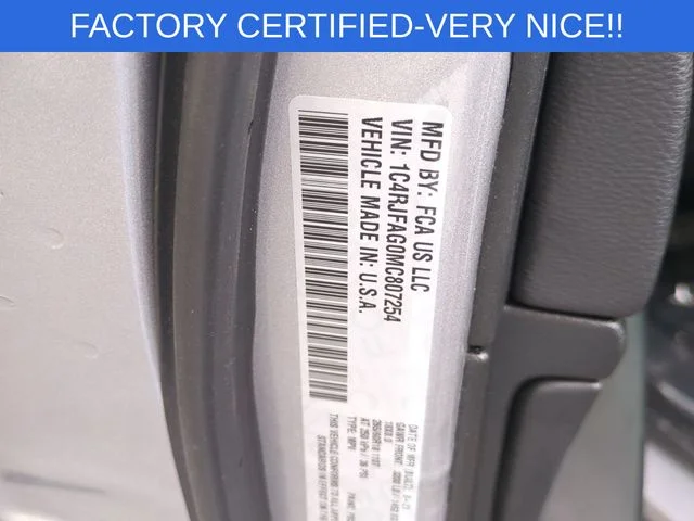 Used 2021 Silver Jeep Laredo E image 39