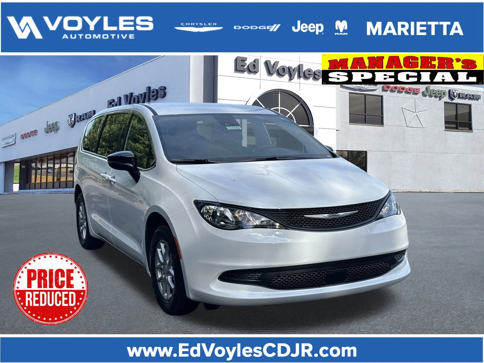2025 Chrysler Voyager LX's photo