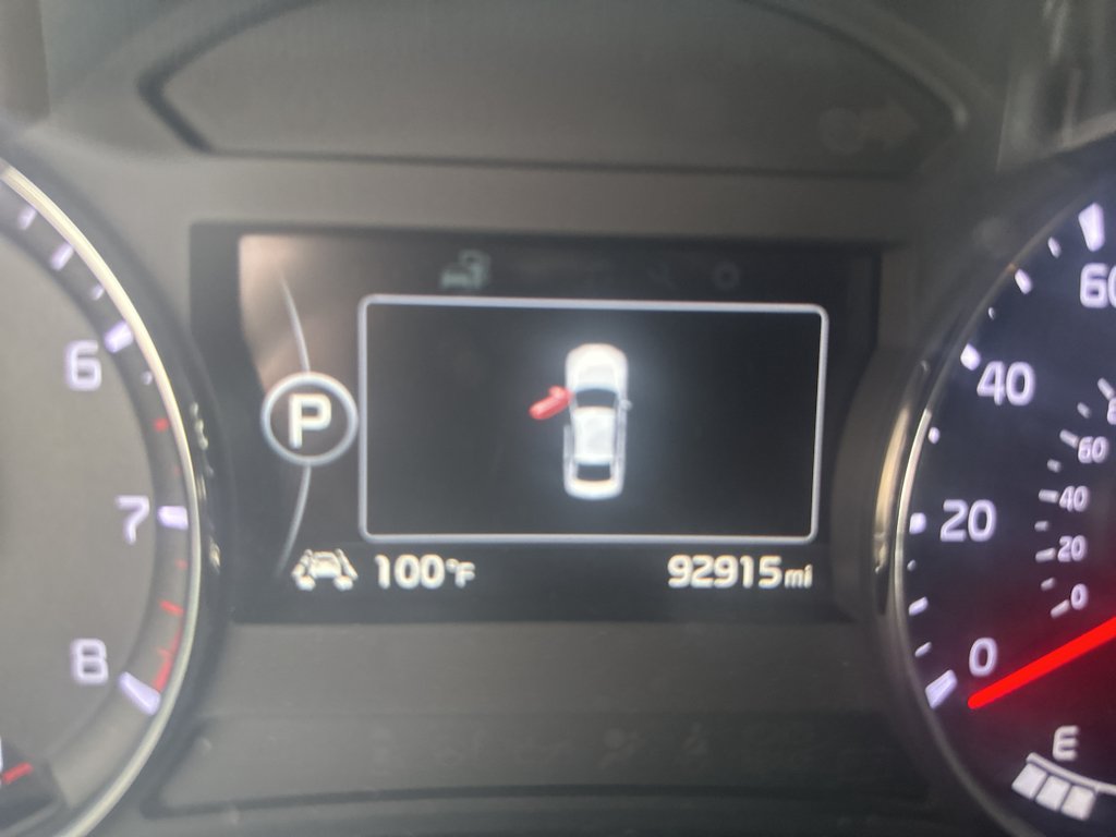 Used 2018 Currant Red Kia S image 4
