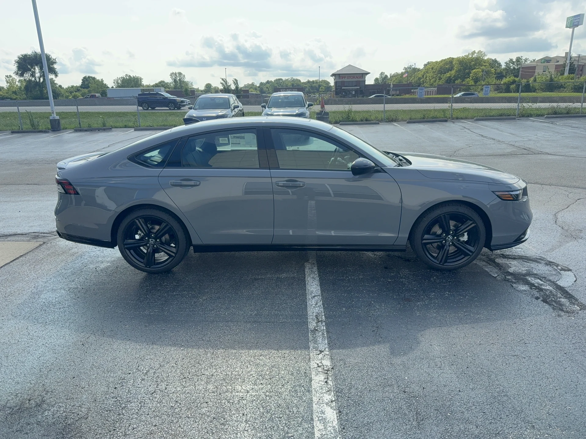 New 2026 Urban Gray Pearl Honda Sport-L image 4