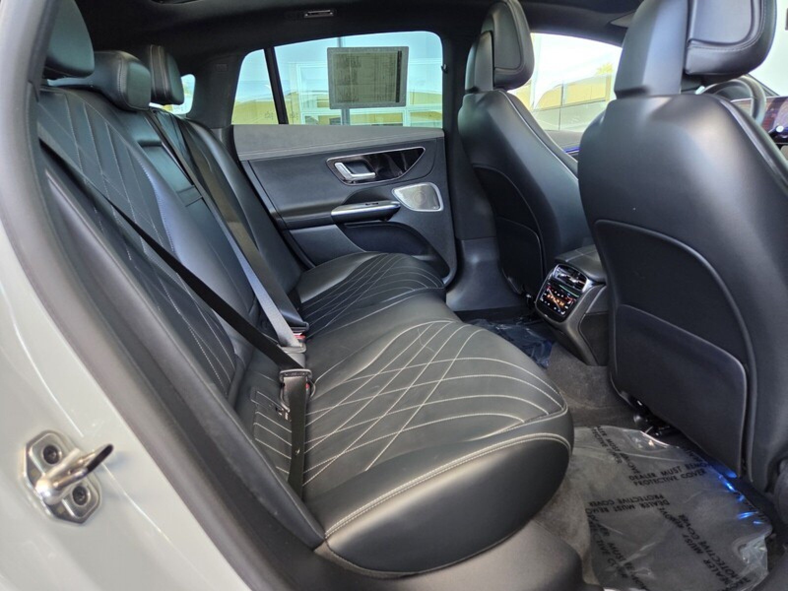 Certified Used 2023 MANUFAKTUR Alpine Grey Mercedes-Benz EQE 500 image 18