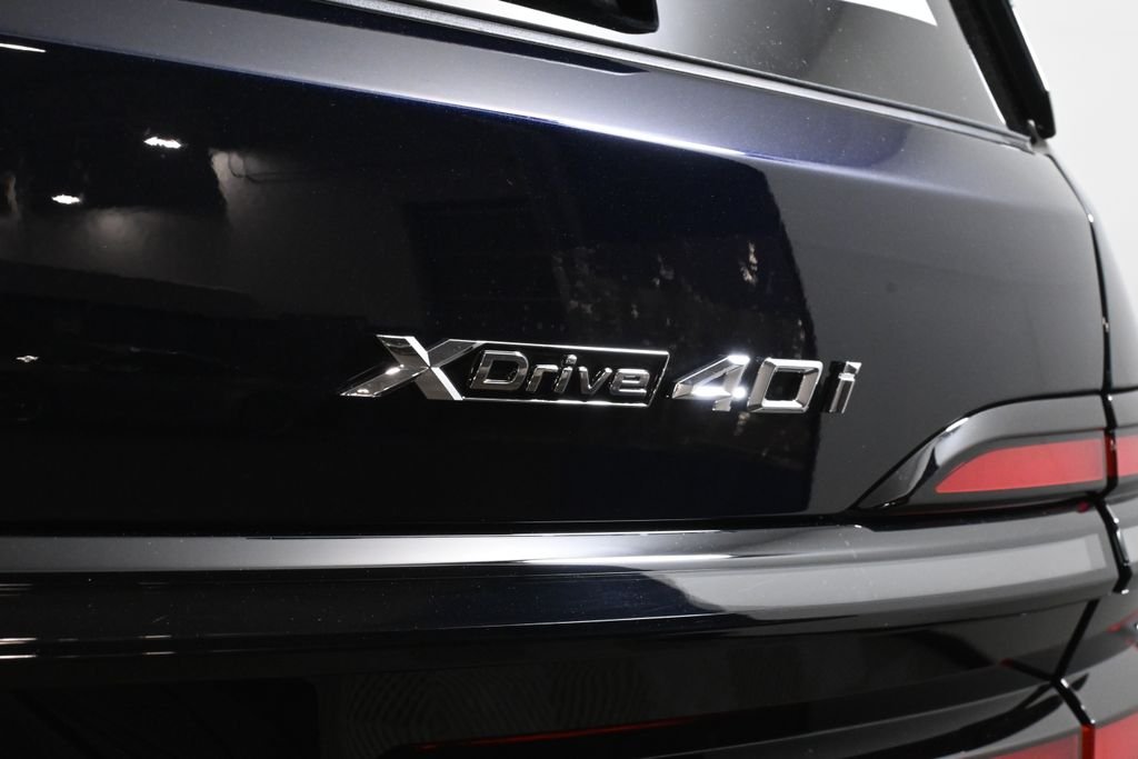 Used 2027 Black BMW xDrive40i image 43