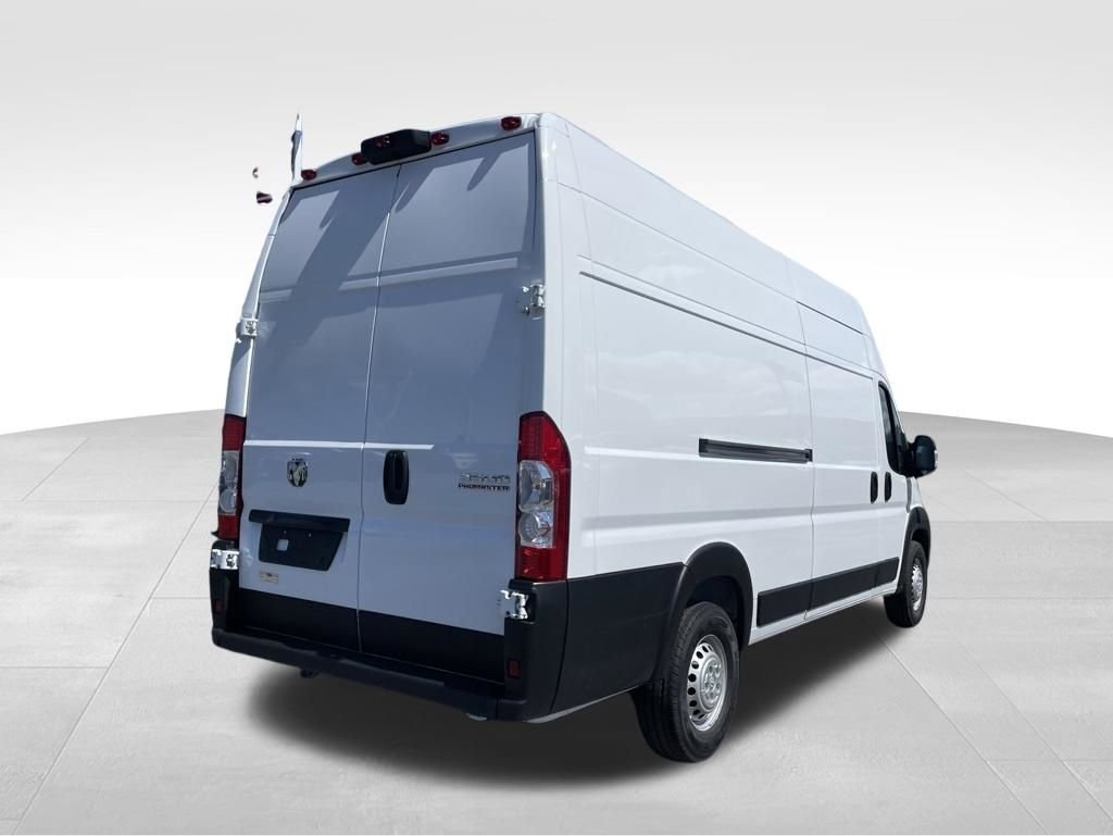New 2026 Bright White Clear-Coat Exterior Paint RAM Super High Roof image 4