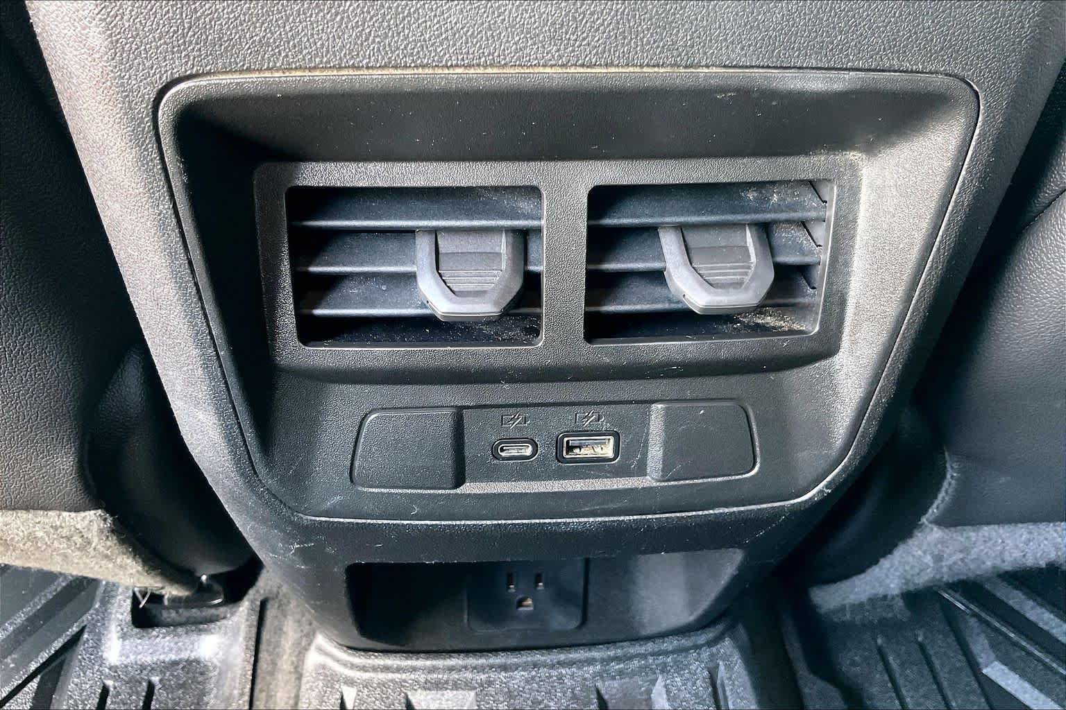 Used 2023 Summit White GMC 2WD Elevation image 30