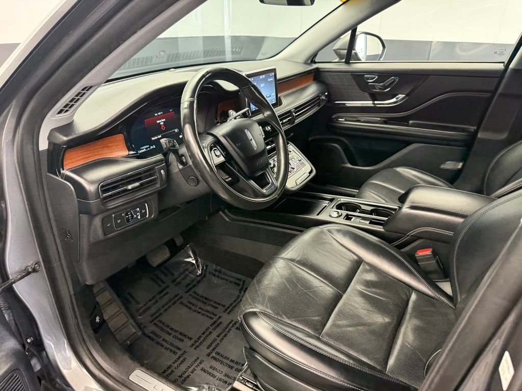 Used 2022 Gray Lincoln Reserve image 61