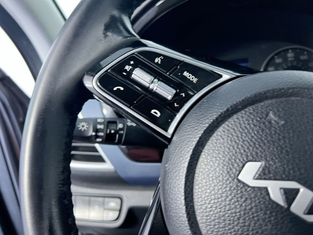 Used 2022 Gray Kia S image 12