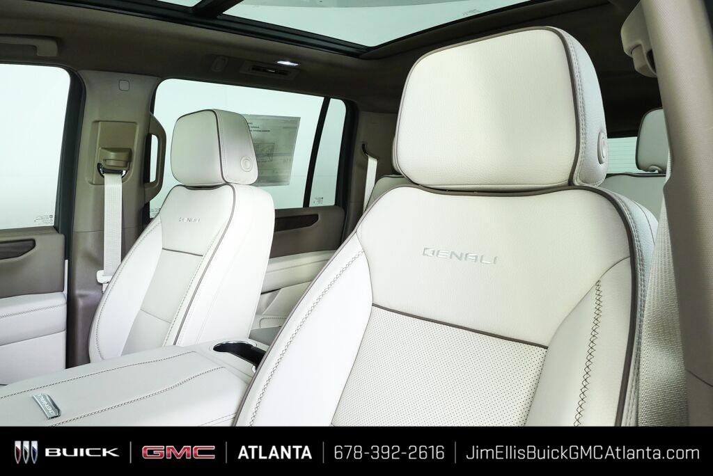 2026 GMC Yukon XL Denali - Photo 15
