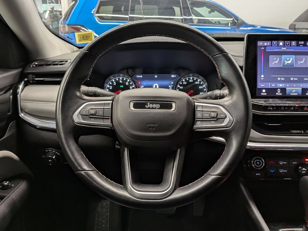 Used 2022 Gray Jeep Limited image 13