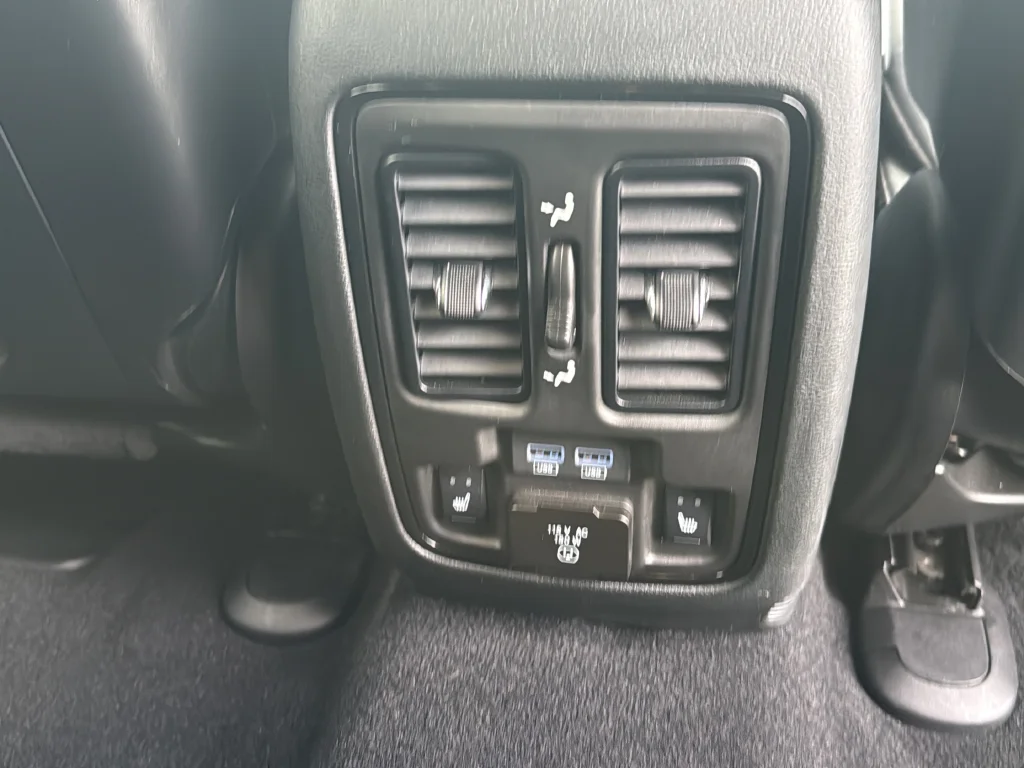 Used 2024 White Dodge SRT Hellcat image 30