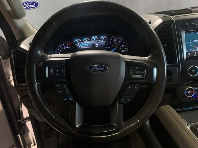 Used 2018 White Ford Limited image 26