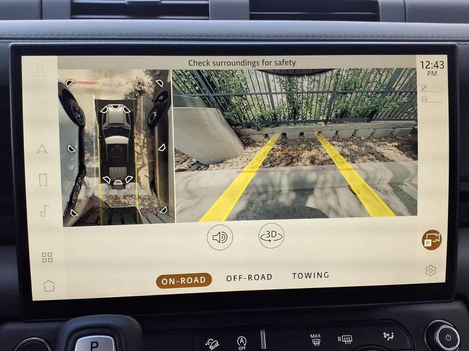 New 2026 Tasman Blue Land Rover X-Dynamic SE image 13