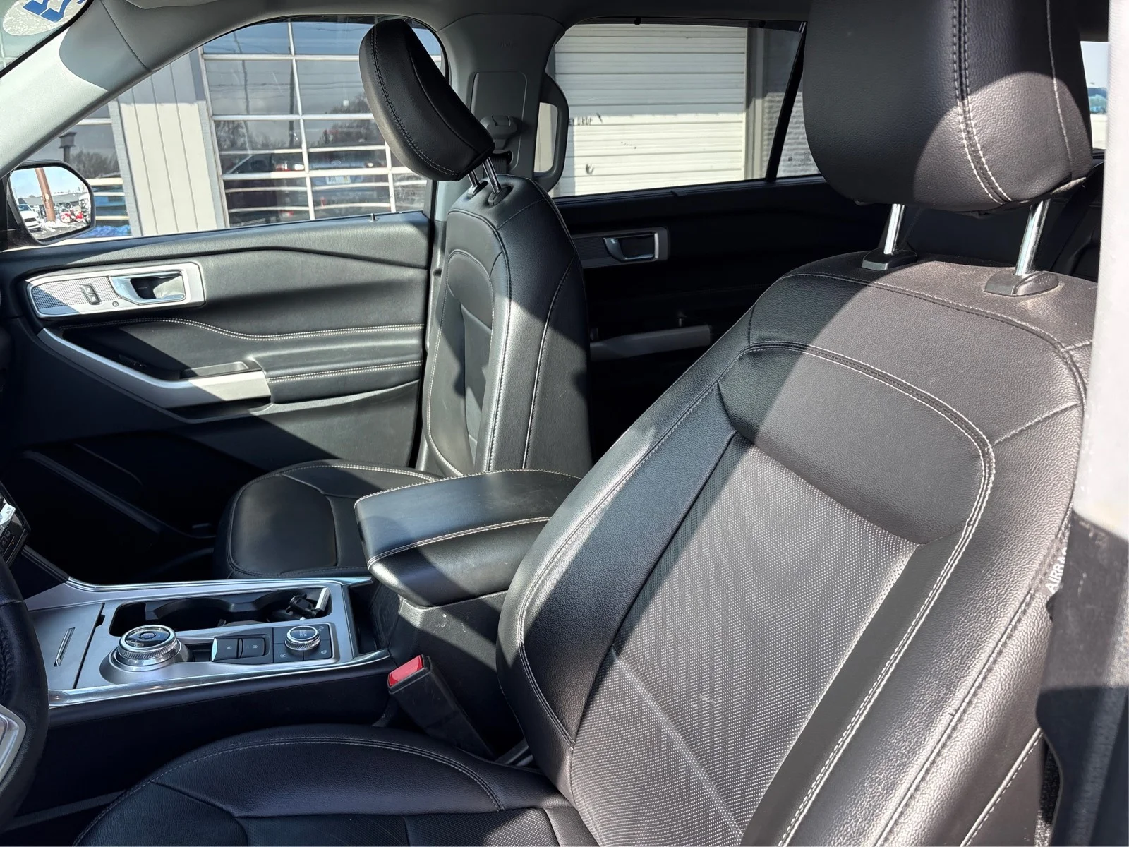 Used 2022 Red Ford Limited image 9