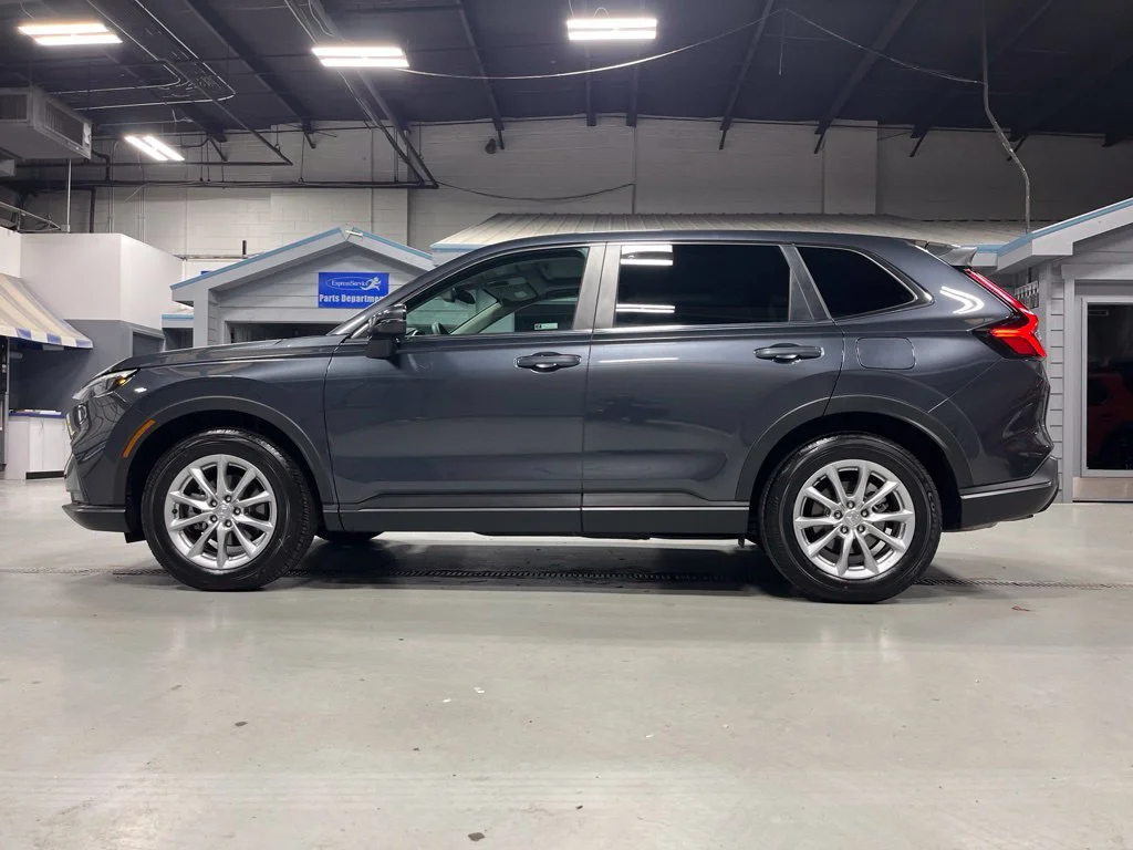 Used 2026 Meteorite Gray Metallic Honda EX image 4