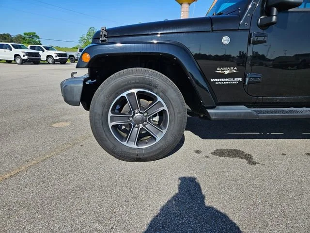Used 2017 Black Jeep Sahara image 26