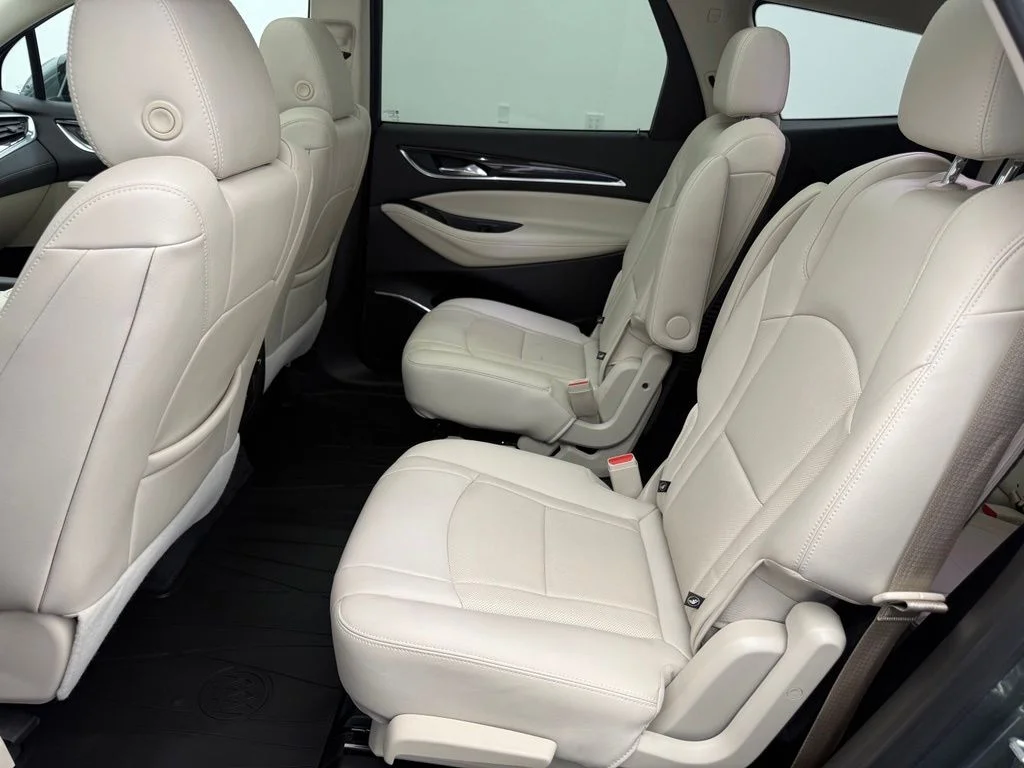 Used 2023 Green Buick Essence image 30