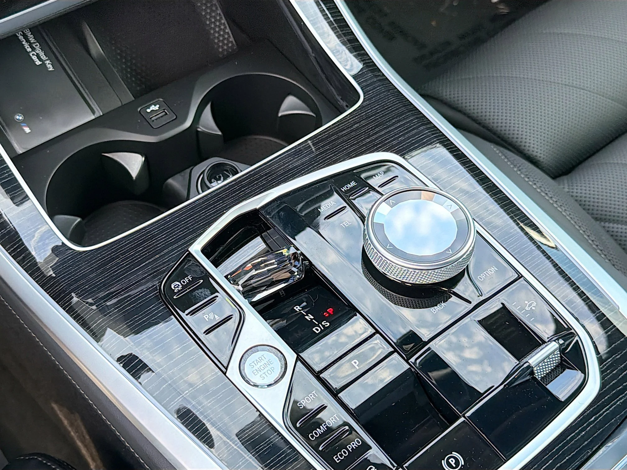 New 2026 Brooklyn Grey Metallic BMW M60i image 28
