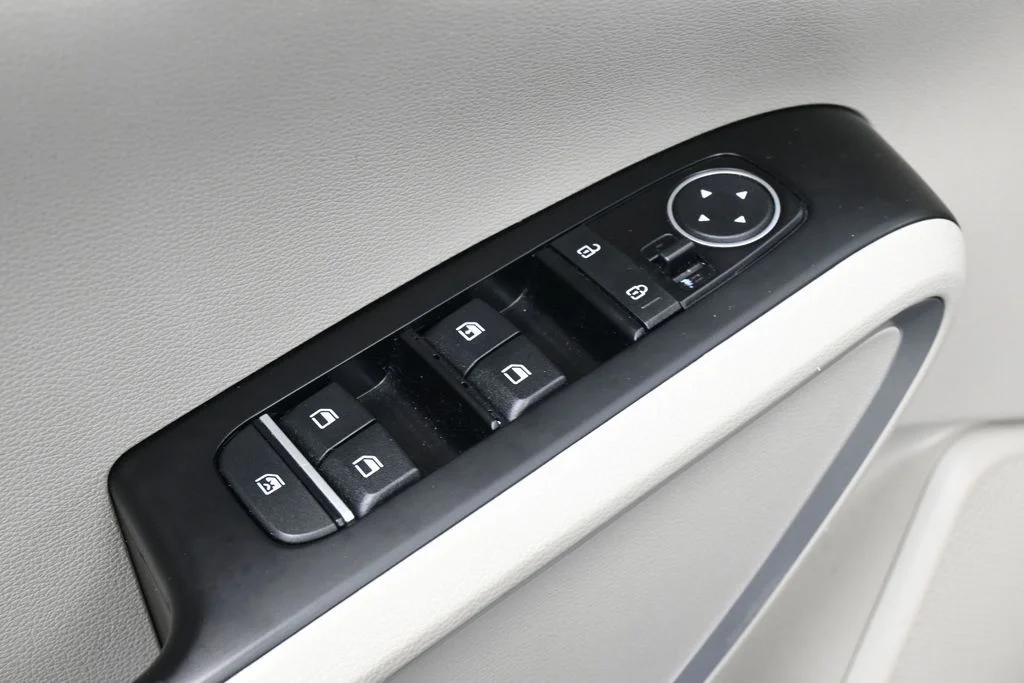 Used 2023 Fusion Black Kia LX image 12