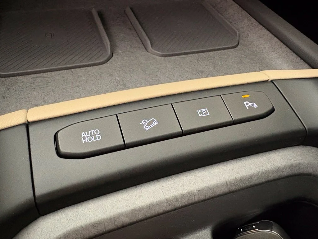 New 2027 Glacial White Pearl Kia EX image 37