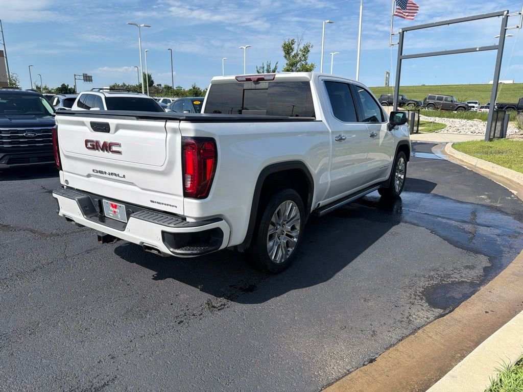 Used 2021 White GMC Denali image 7