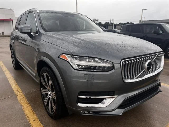 2020 Volvo XC90 T6 Inscription 6 Passenger AWD's photo