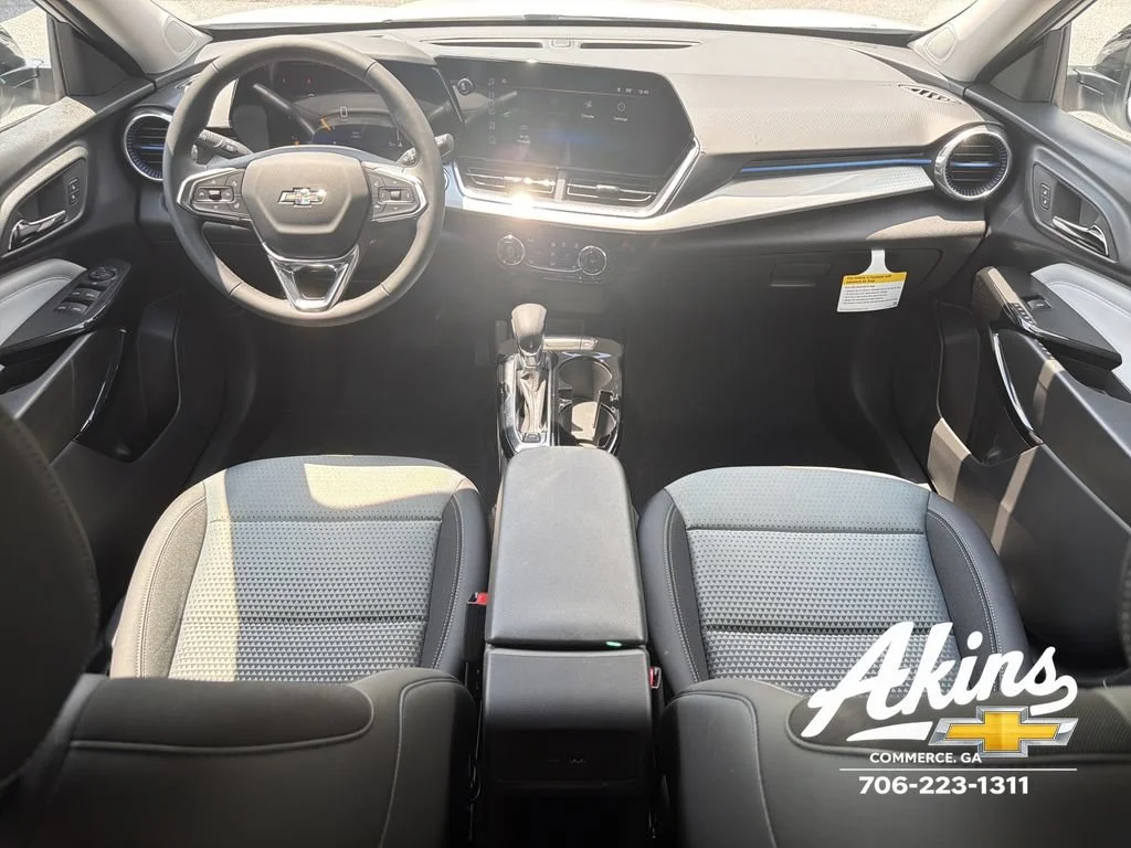 2026 Chevrolet Trax LT - Photo 18