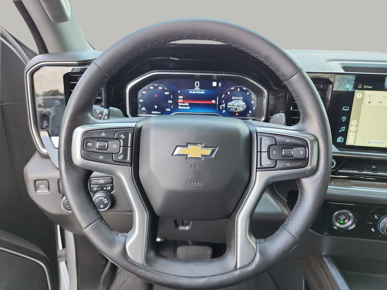 Used 2022 Summit White Chevrolet LT image 29