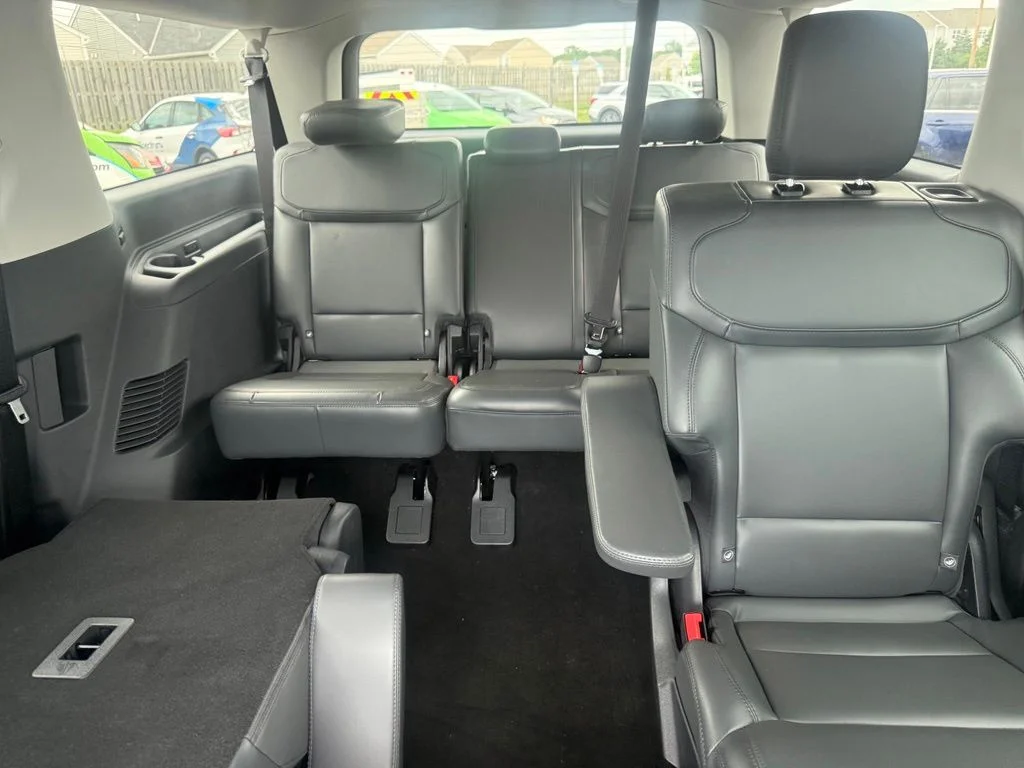 New 2026 Space Silver Metallic Ford MAX Active image 27