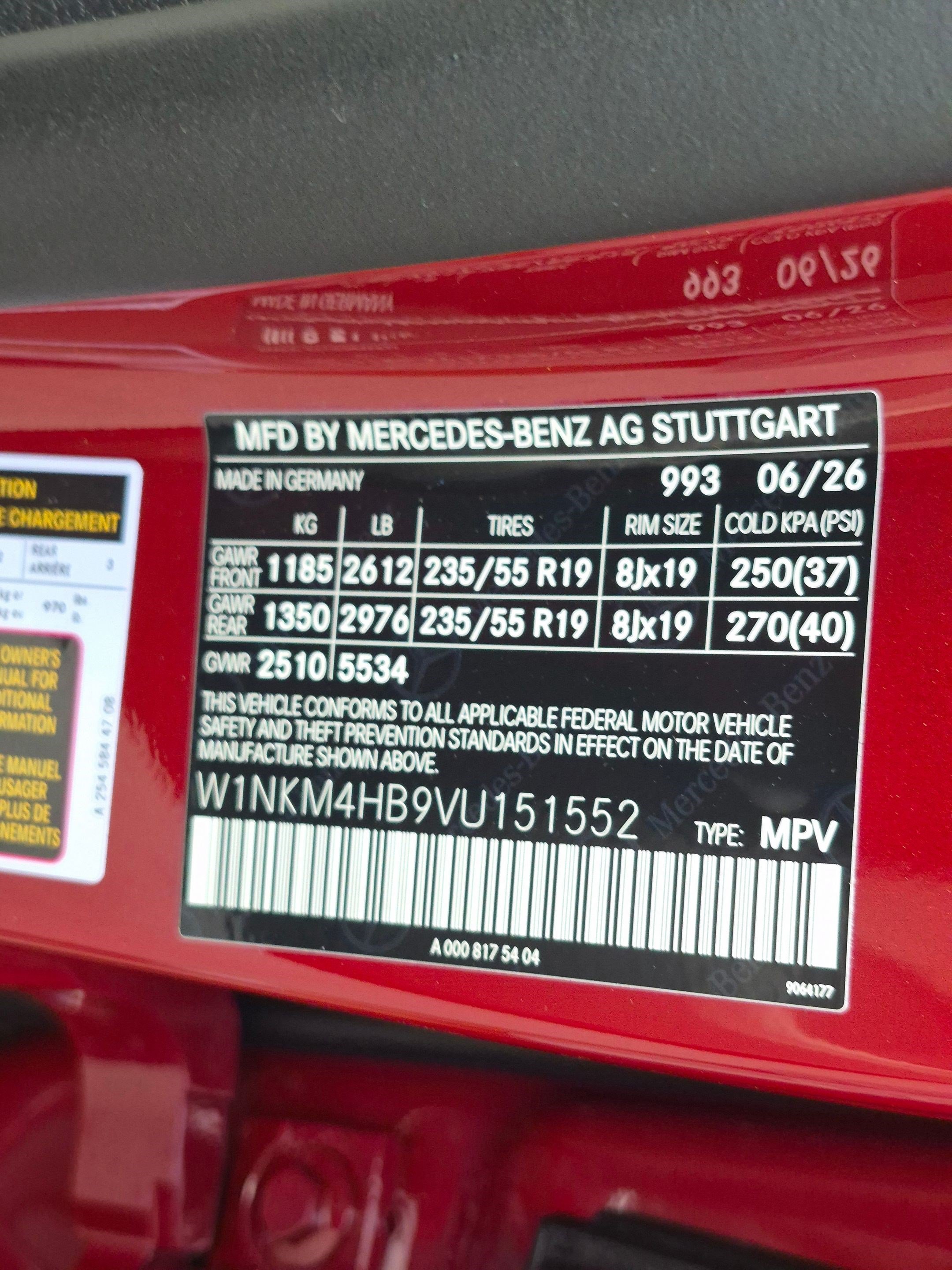 New 2027 MANUFAKTUR Patagonia Red Metallic Mercedes-Benz GLC 300 image 52