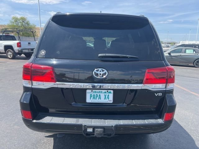 Used 2021 Black Toyota Base image 4