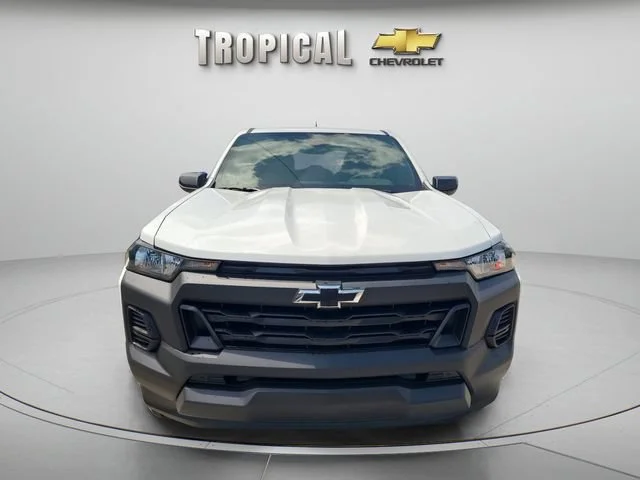 New 2026 Summit White Chevrolet WT image 8