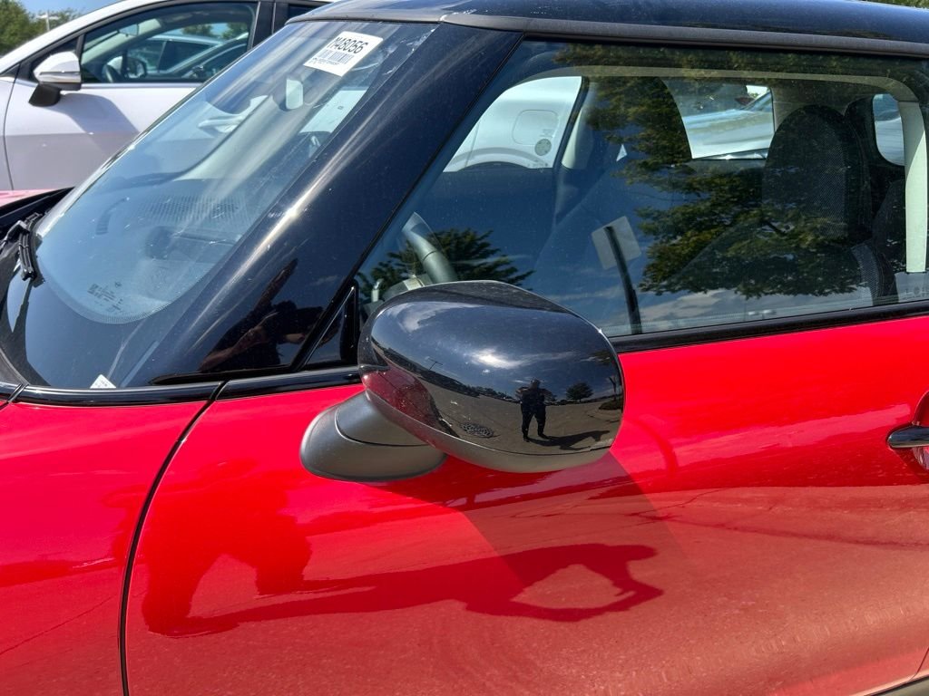 Certified Used 2026 Chili Red MINI Signature Plus image 5