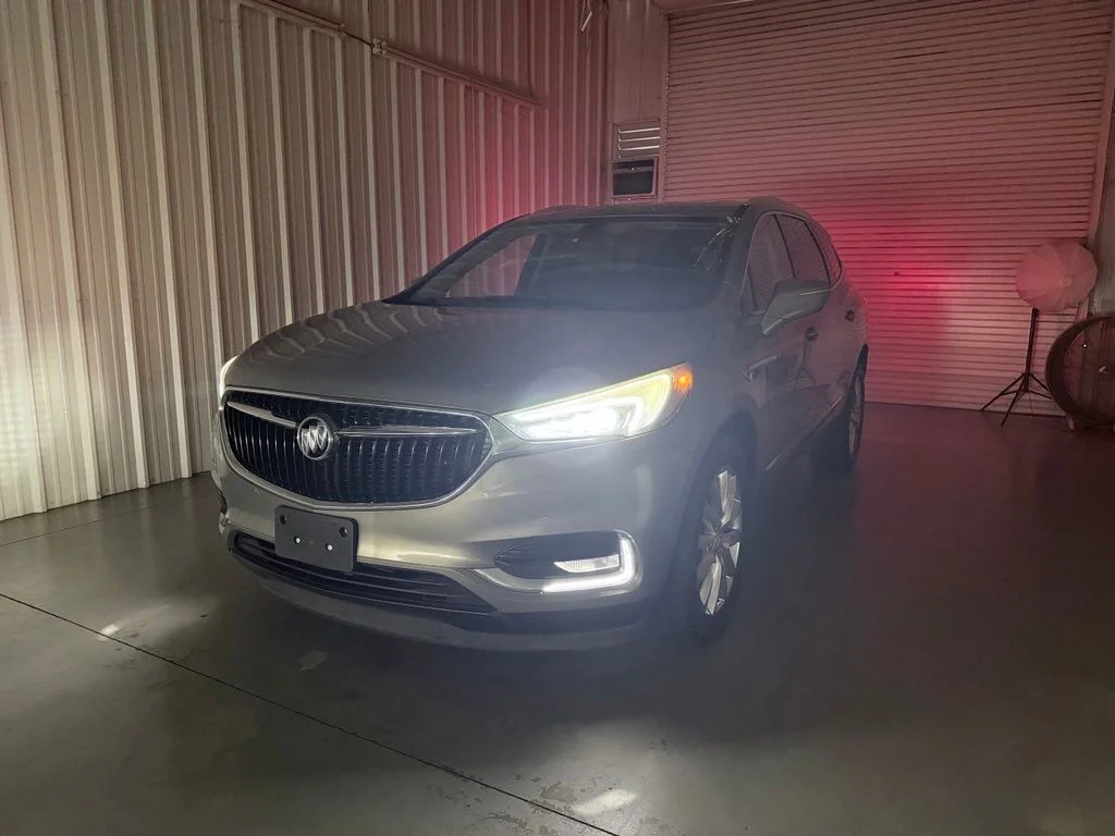 Used 2018 Gray Buick Essence image 8
