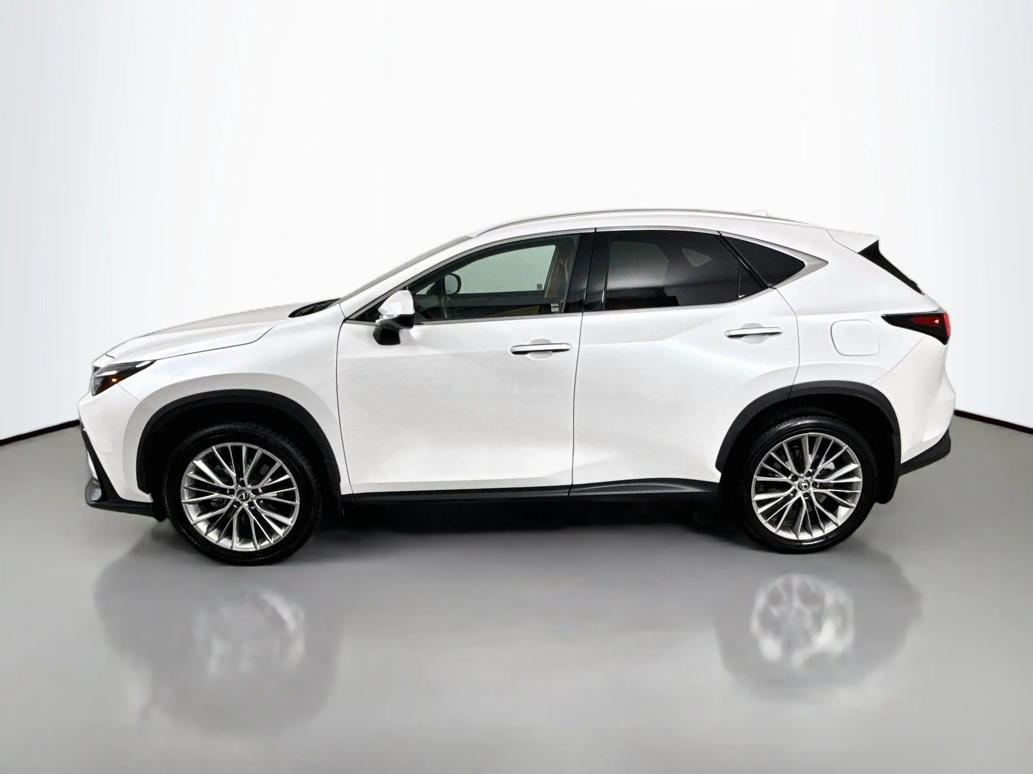 Certified Used 2025 0085 Lexus 350 Premium image 4