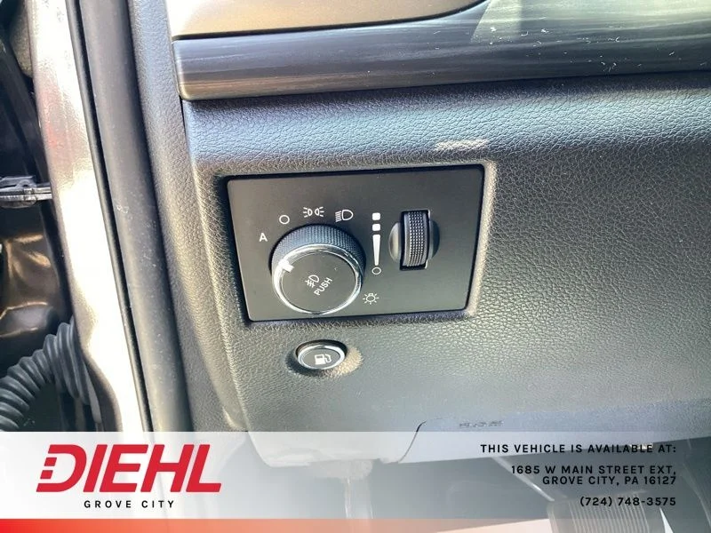 Used 2021 Gray Jeep Laredo X image 25