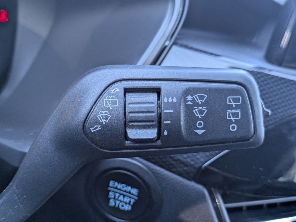 Used 2024 Gray Ford ST-Line image 27