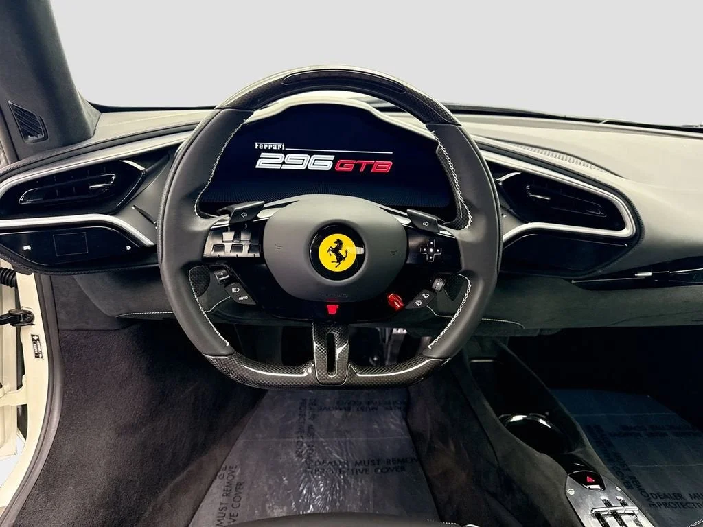 Used 2025 Bianco Avus Ferrari  image 10
