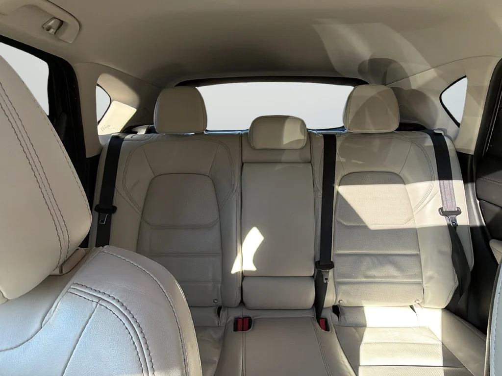Used 2017 White Mazda Grand Touring image 17