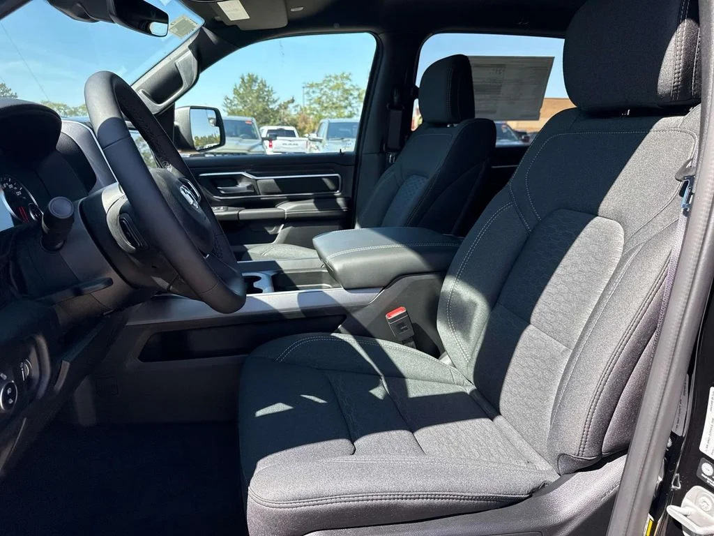 2025 RAM 1500 Big Horn/Lone Star - Photo 16