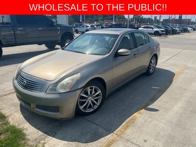 Used 2009 Beige INFINITI Journey image 2