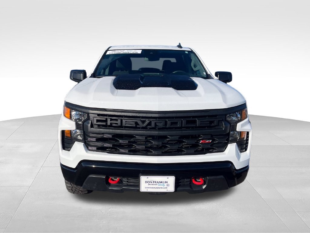 Used 2023 White Chevrolet Custom Trail Boss image 8