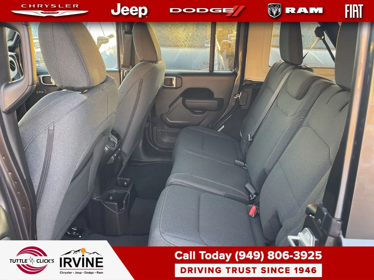 New 2026 Granite Crystal Metallic Clear-Coat Paint Jeep California Edition image 24