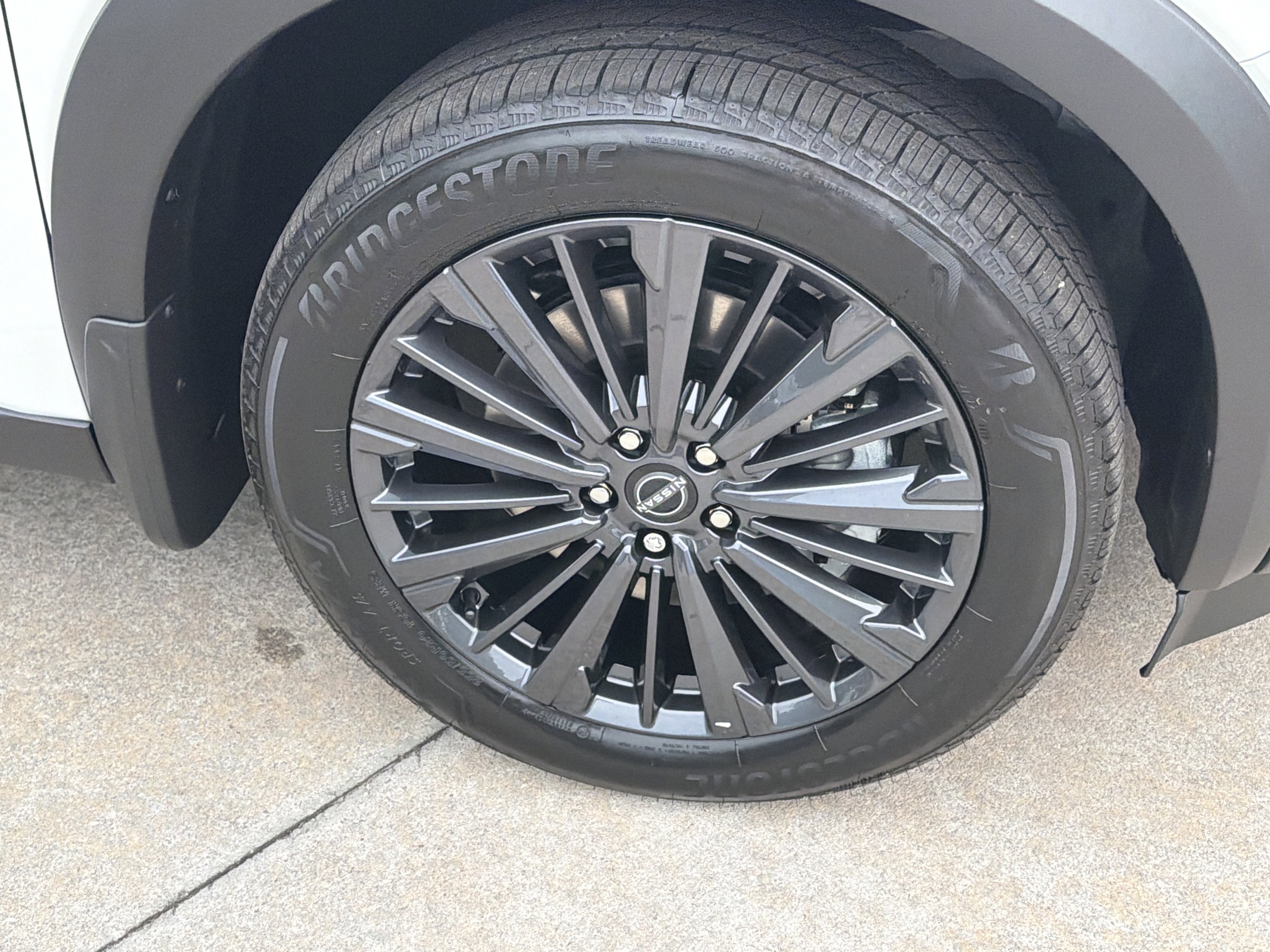 New 2026 Everest White Pearl Tricoat Nissan SL image 13